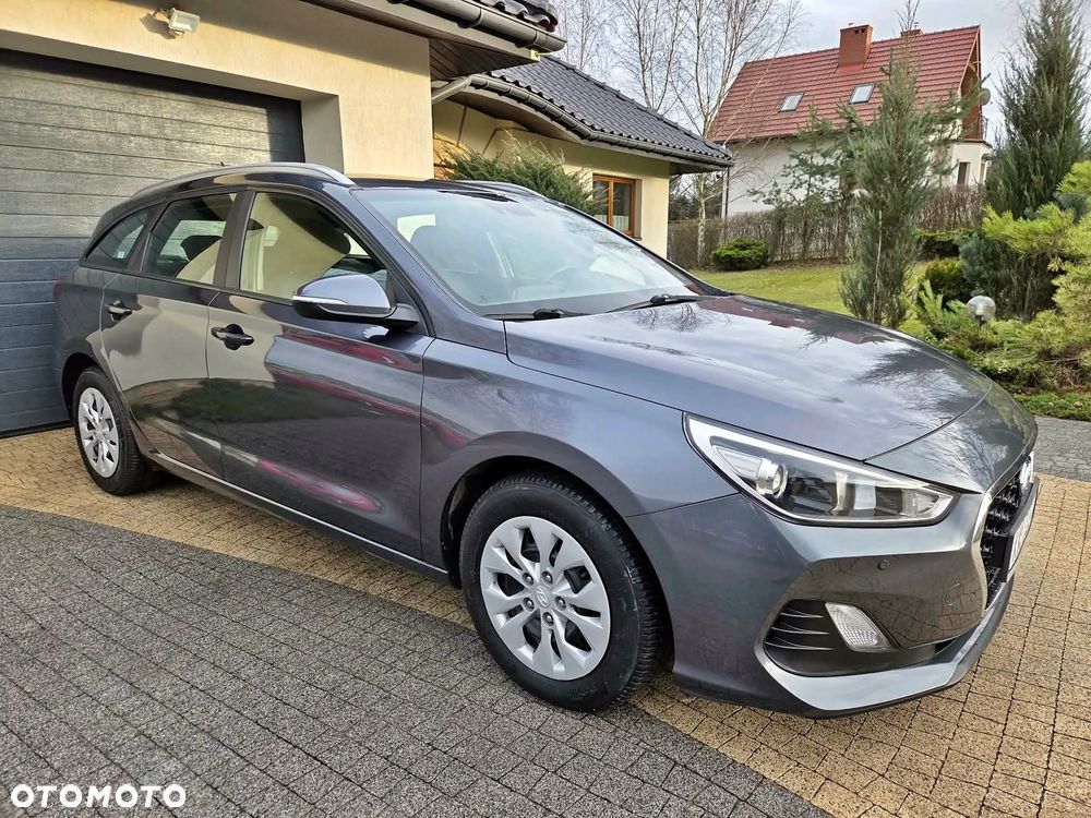 Hyundai i30 1.4 T-GDI Comfort DCT - 33