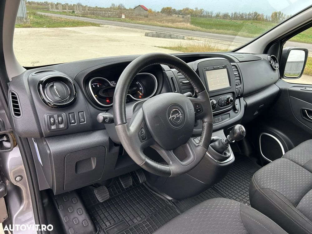 Opel Vivaro - 14