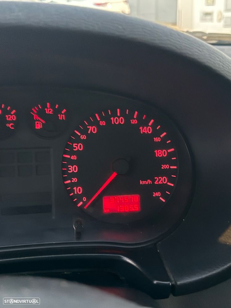 Audi A3 1.9 TDI Attraction - 11