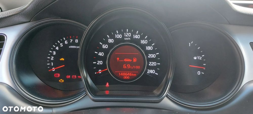Kia Ceed - 7