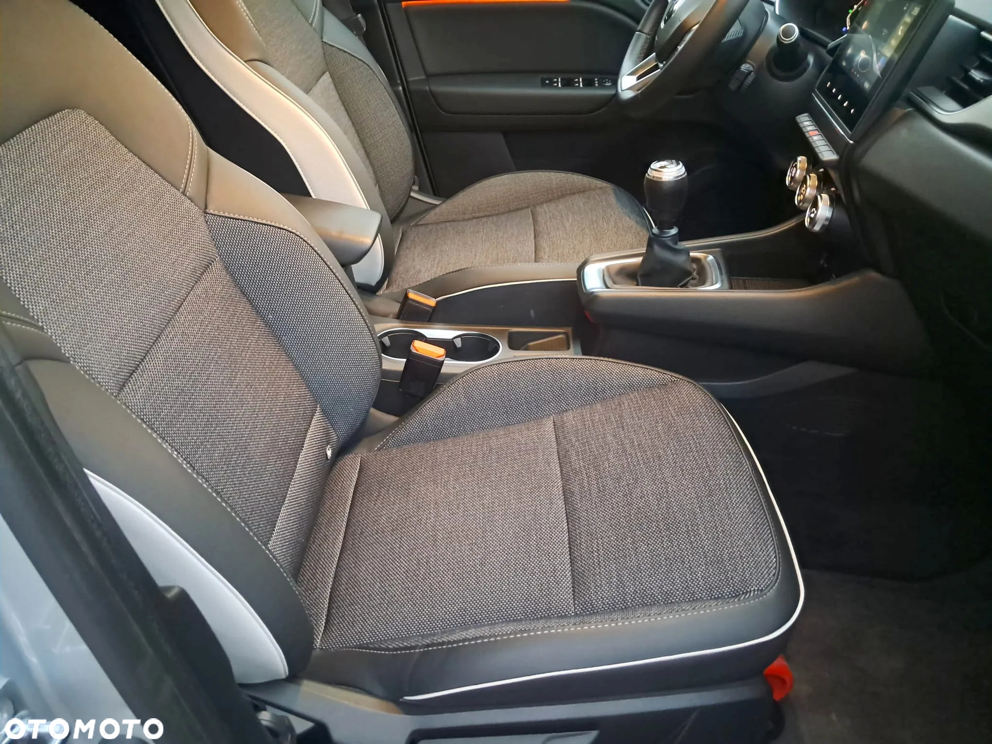 Renault Captur BLUE dCi 115 INTENS - 11