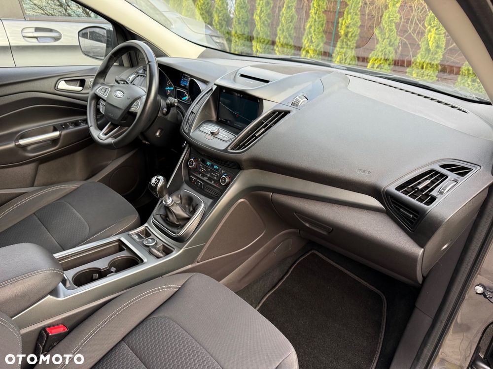 Ford Kuga 1.5 EcoBoost 2x4 Titanium - 14