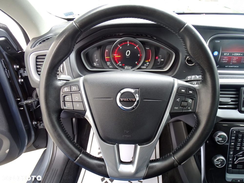 Volvo V40 D3 Momentum - 17