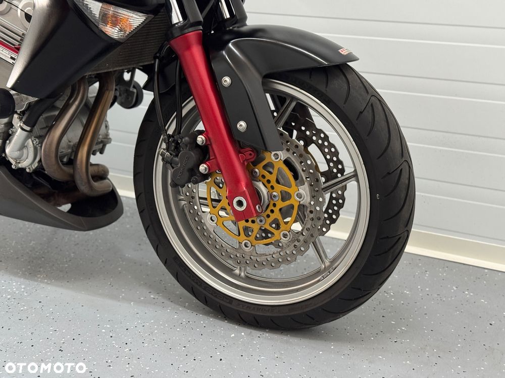 Kawasaki ER - 7