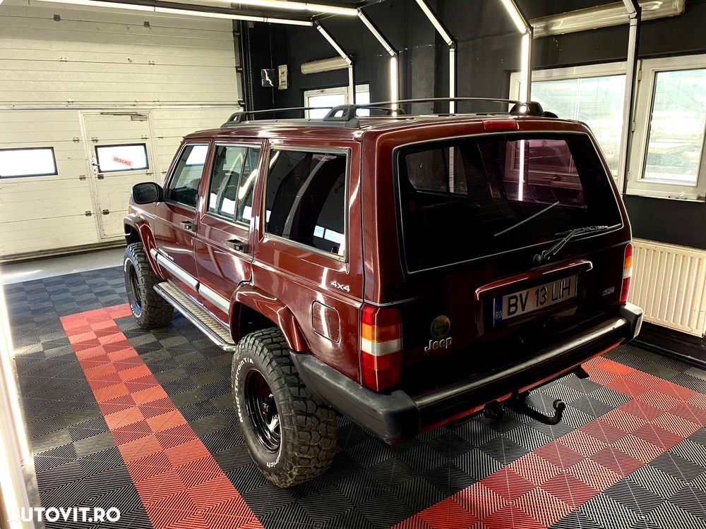 Jeep Cherokee - 6