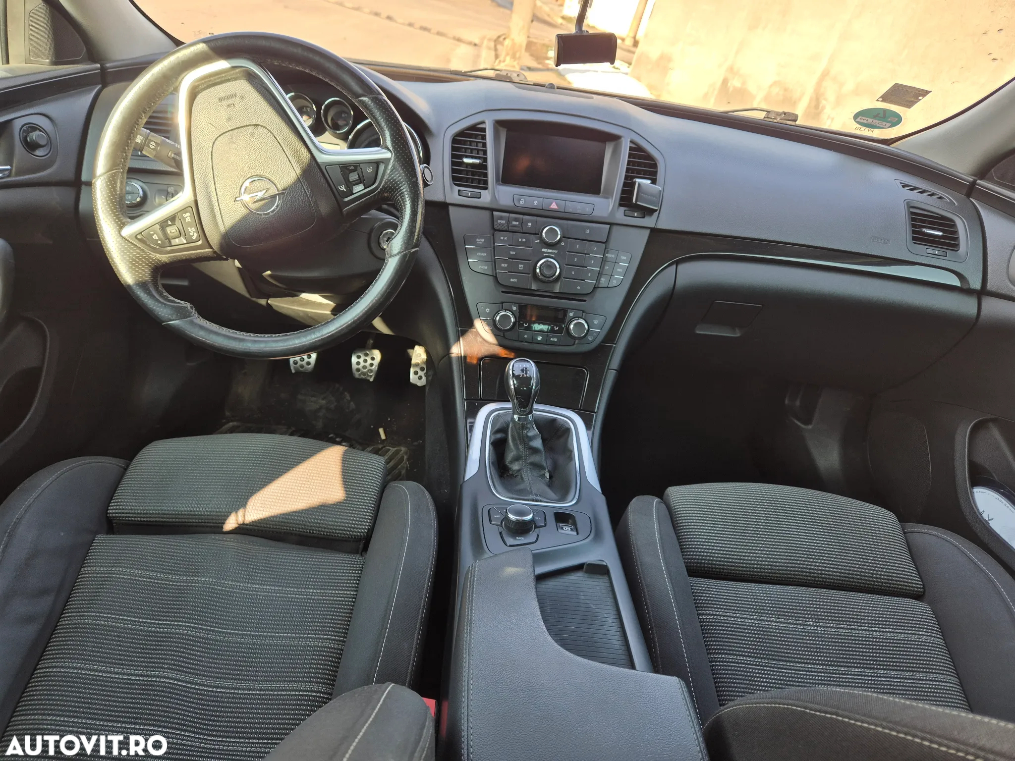 Opel Insignia 2.0 CDTI Sports Tourer Edition - 13