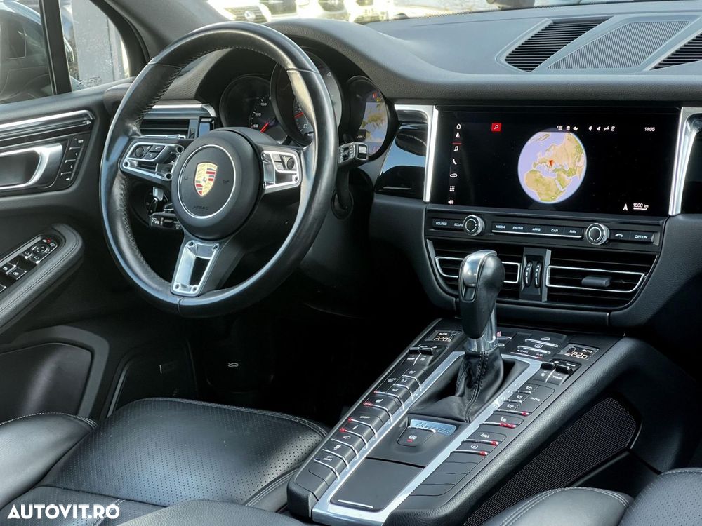 Porsche Macan - 8