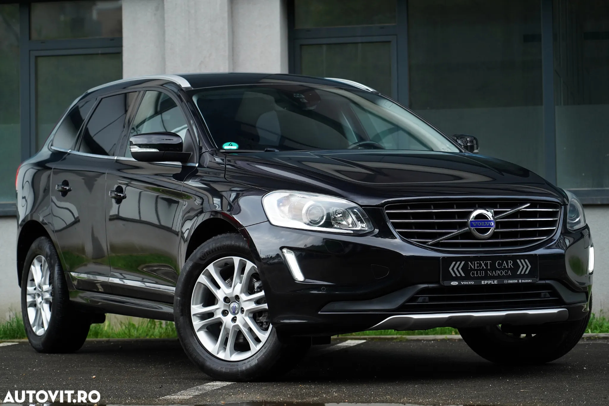 Volvo XC 60 D5 AWD Geartronic Summum - 2