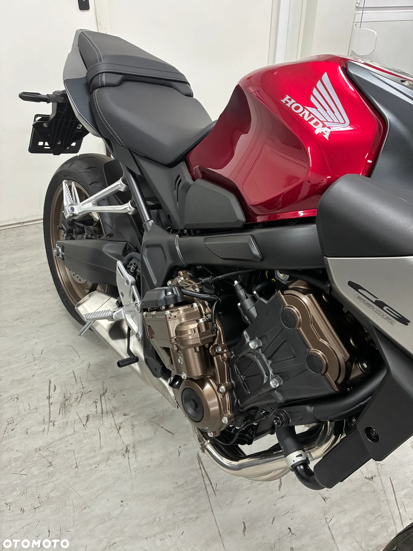 Honda CB - 2