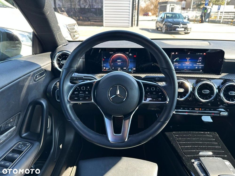 Mercedes-Benz CLA - 9