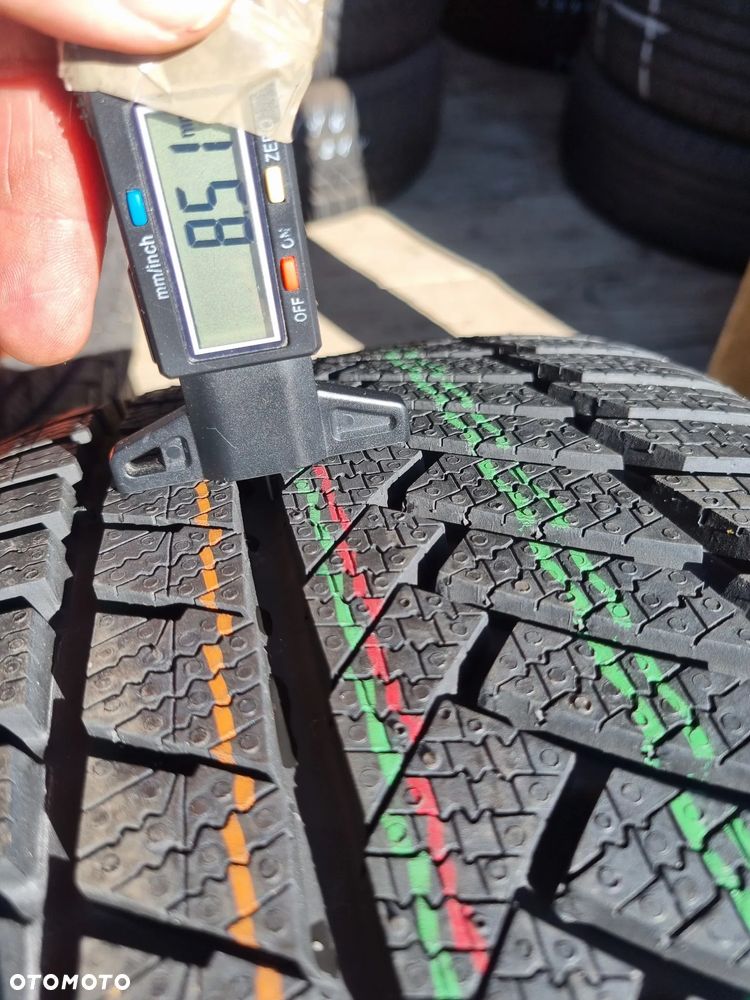 OPONA CONTINENTAL WINTER CONTACT TS850P 235/35R19 91W XL 2020r,8,5mm super - 3