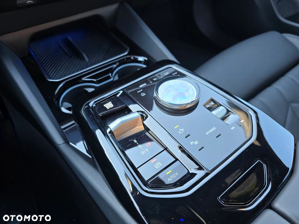 BMW Seria 5 520d xDrive mHEV M Sport - 21