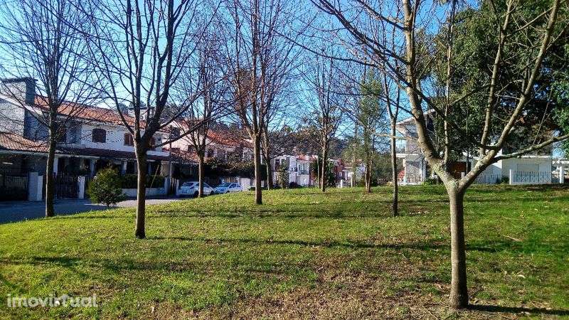 Terreno em Urbanização da Estivada ( V. N. de Gaia) - Muito negociavel - Grande imagem: 2/4