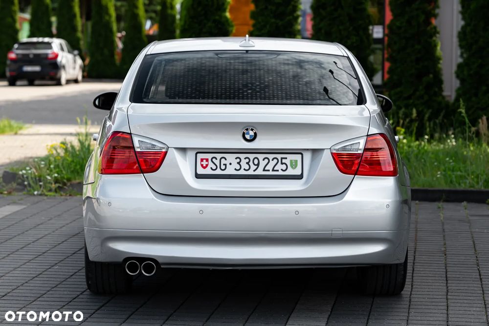 BMW Seria 3 330xi - 11