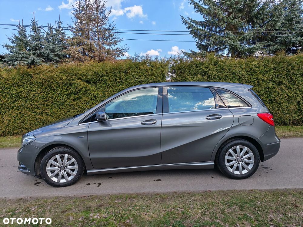 Mercedes-Benz Klasa B 180 BlueEFFICIENCY Edition Style - 13