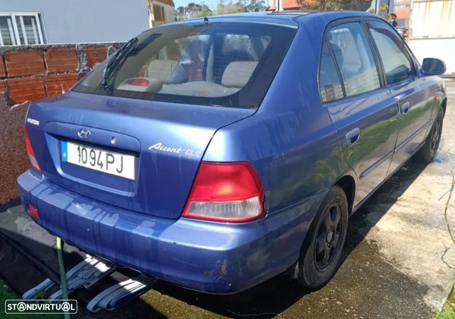 Hyundai Accent 1.3 GLS - 3