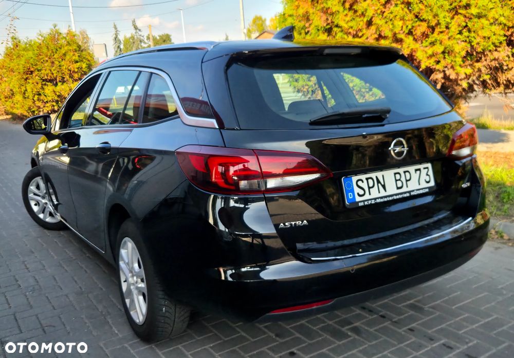 Opel Astra 1.6 D (CDTI) Start/Stop Innovation - 11