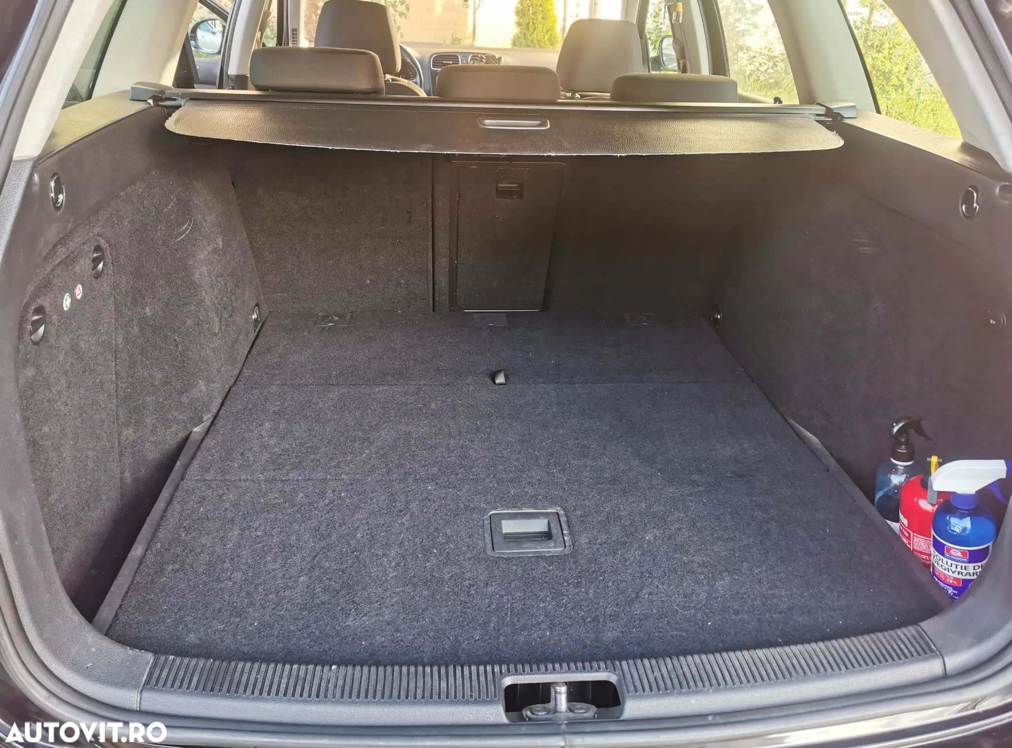 Volkswagen Golf 2.0 TDI Comfortline DSG - 9