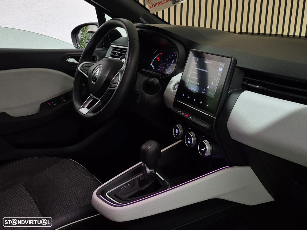 Renault Clio TCe 90 CVT EVOLUTION - 30