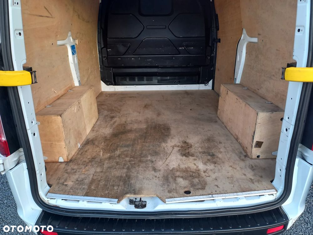 Ford Transit Custom - 8