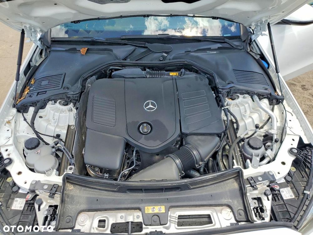 Mercedes-Benz Klasa C 300 4Matic 9G-TRONIC - 12