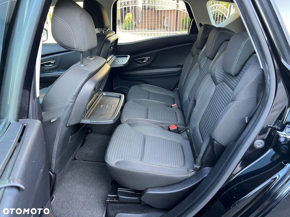 Renault Scenic TCe 140 GPF BUSINESS EDITION - 20