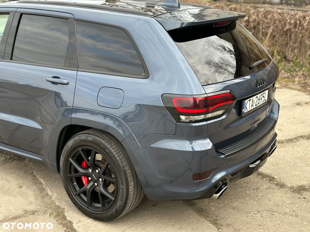 Jeep Grand Cherokee Gr 6.4 V8 SRT8 - 8