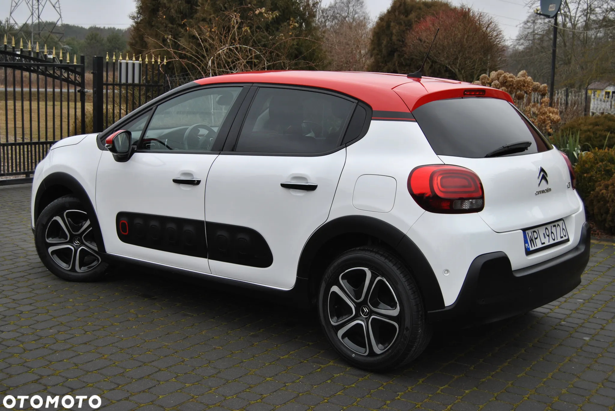 Citroën C3 Pure Tech 110 S&S SHINE - 12