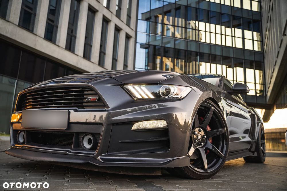 Ford Mustang 5.0 V8 GT - 4