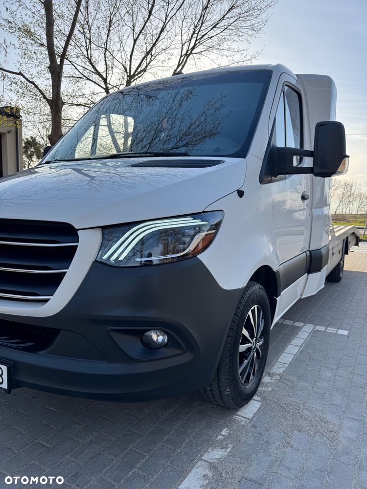 Mercedes-Benz Sprinter 907 - 10