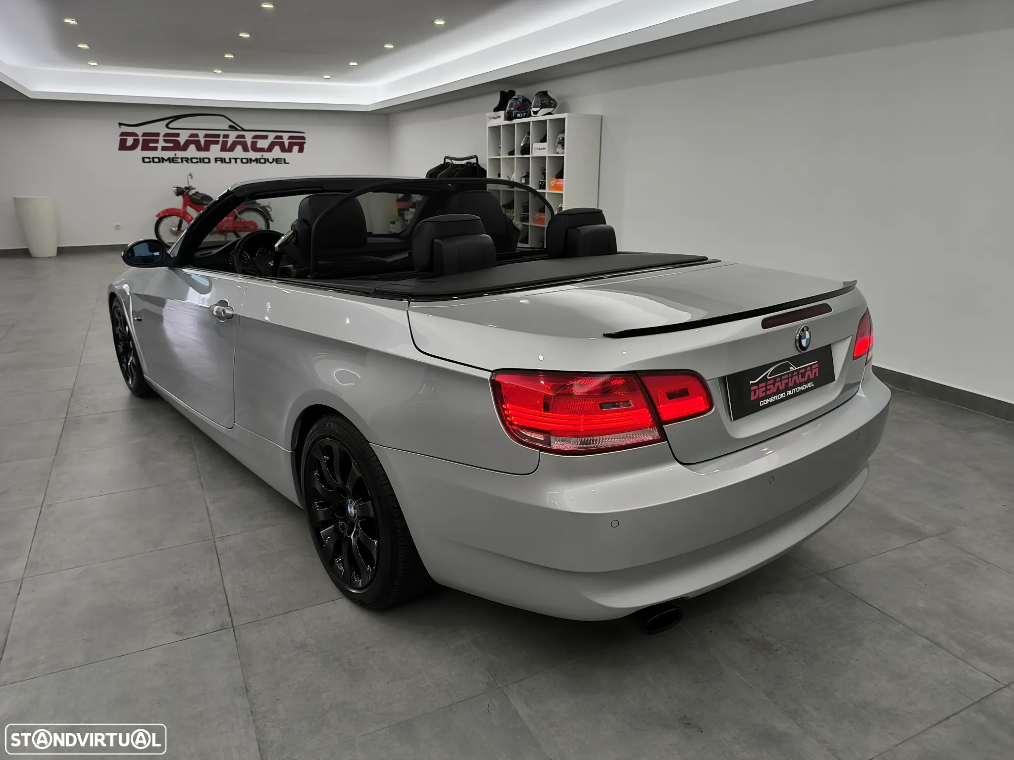 BMW 320 i Cabrio - 9
