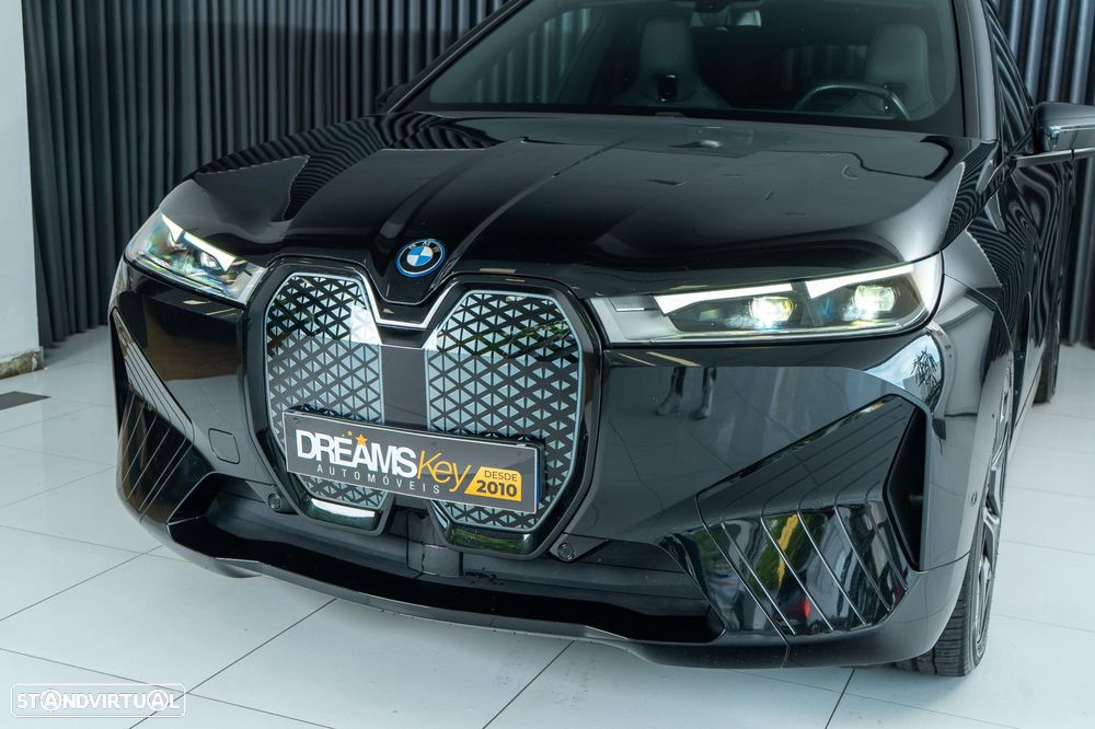 BMW iX xDrive 50 Pack Desportivo - 15