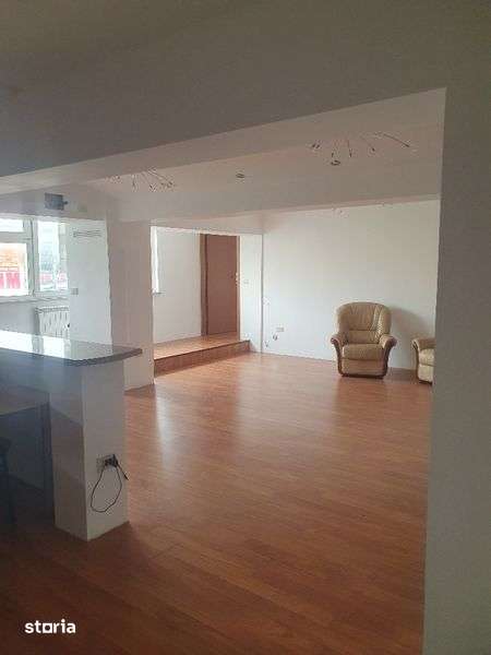 Apartament 4 camere republicii 41 bloc 41 — fotografia 1