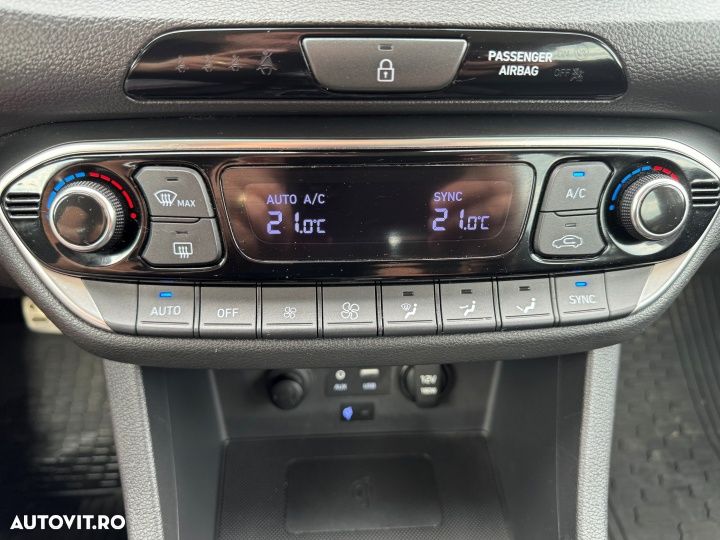 Hyundai i30 1.4 T-GDi 140CP 5DR 7DCT Exclusive - 23