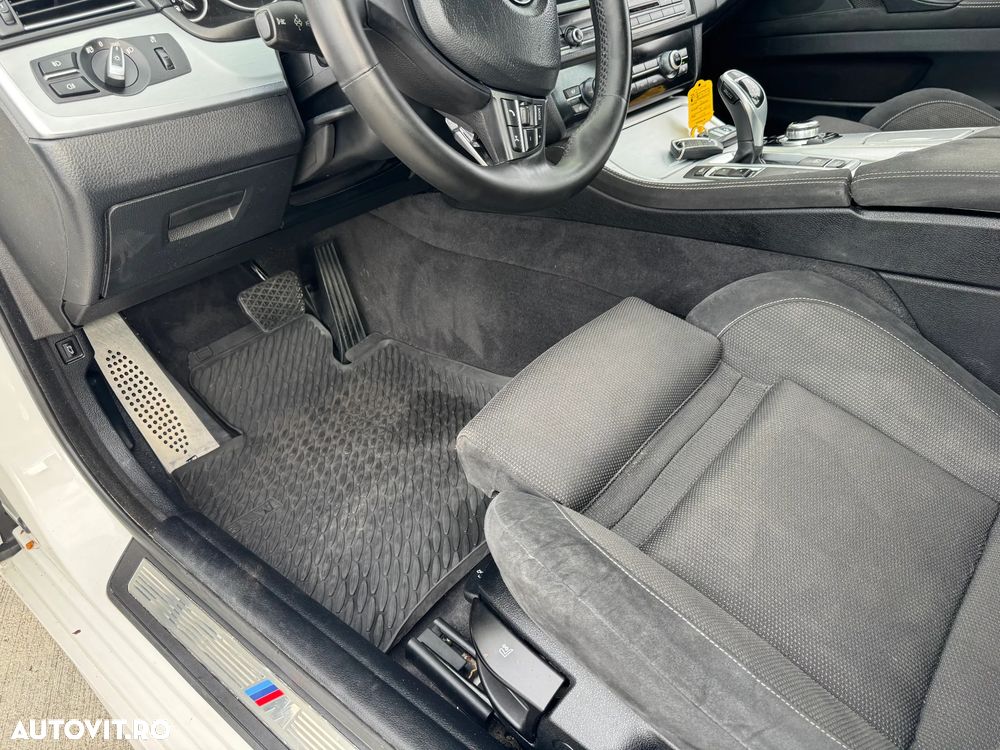 BMW Seria 5 525d xDrive Sport-Aut. - 29