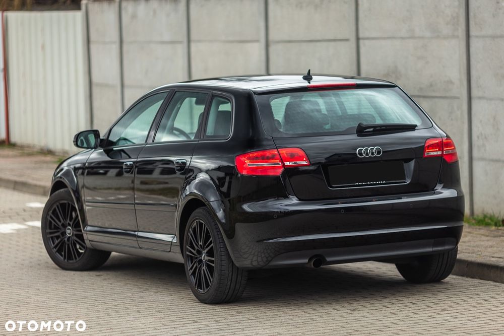 Audi A3 Sportback 2.0 TDI Ambiente - 12