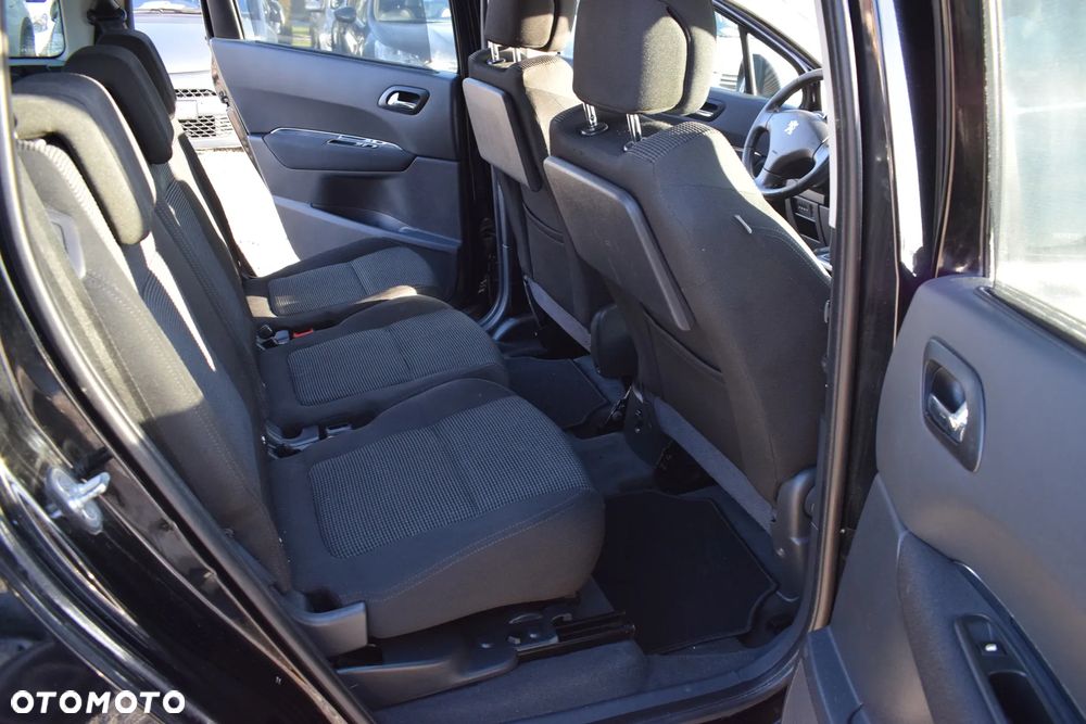 Peugeot 5008 2.0 BlueHDi Active - 11
