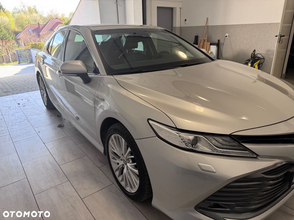 Toyota Camry 2.5 Hybrid Executive CVT - 3