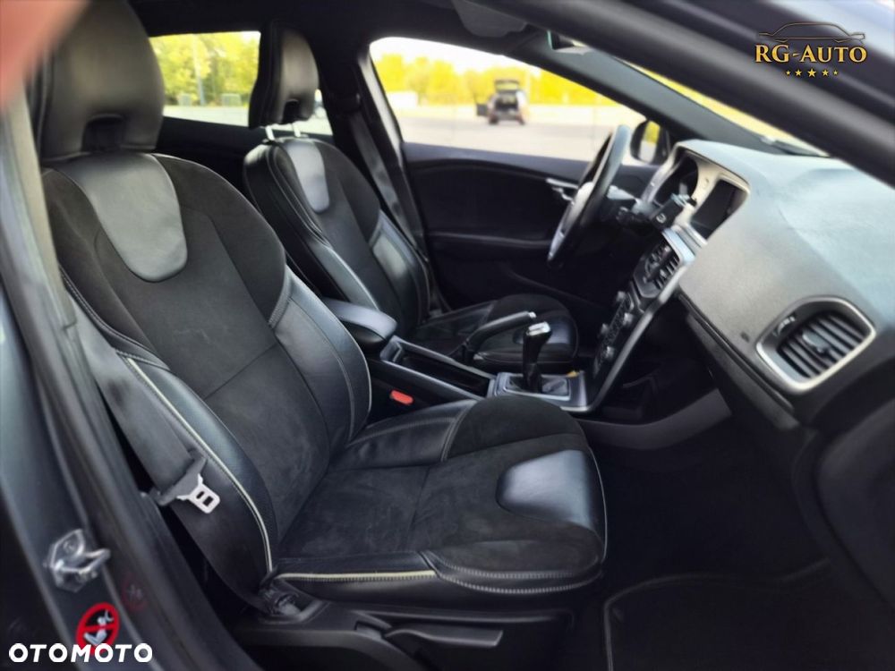 Volvo V40 - 32