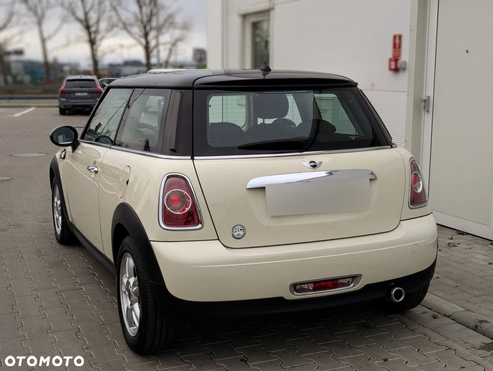 MINI ONE D - 10