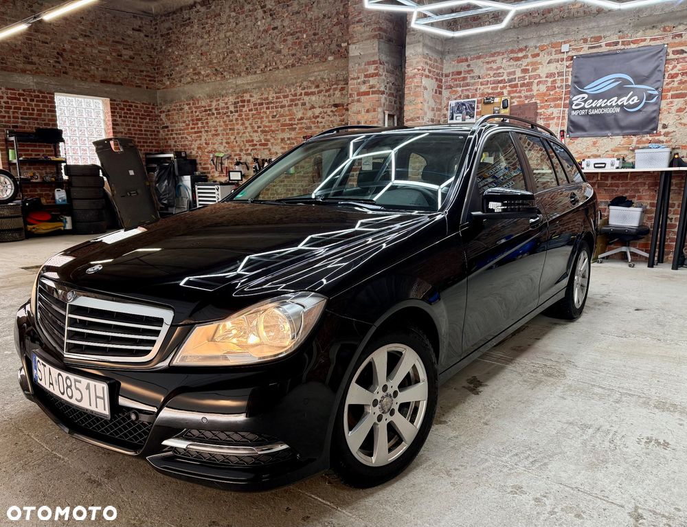 Mercedes-Benz Klasa C 180 (BlueEFFICIENCY) Elegance - 2