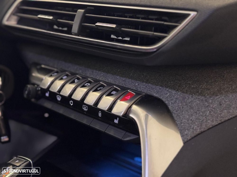 Peugeot 3008 1.2 PureTech Allure EAT8 - 16