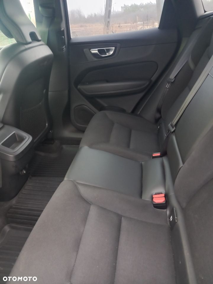 Volvo XC 60 D3 Momentum Pro - 15