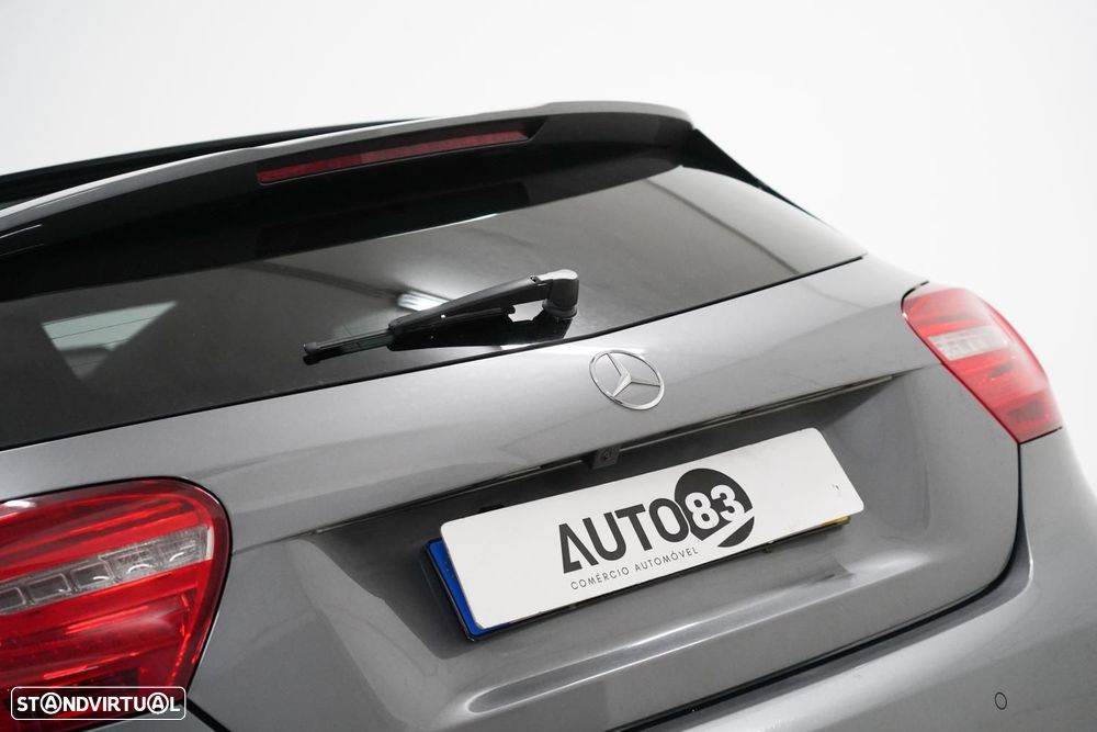 Mercedes-Benz A 45 AMG 4-Matic - 22