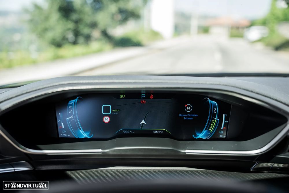 Peugeot 508 1.6 Hybrid Allure e-EAT8 - 33