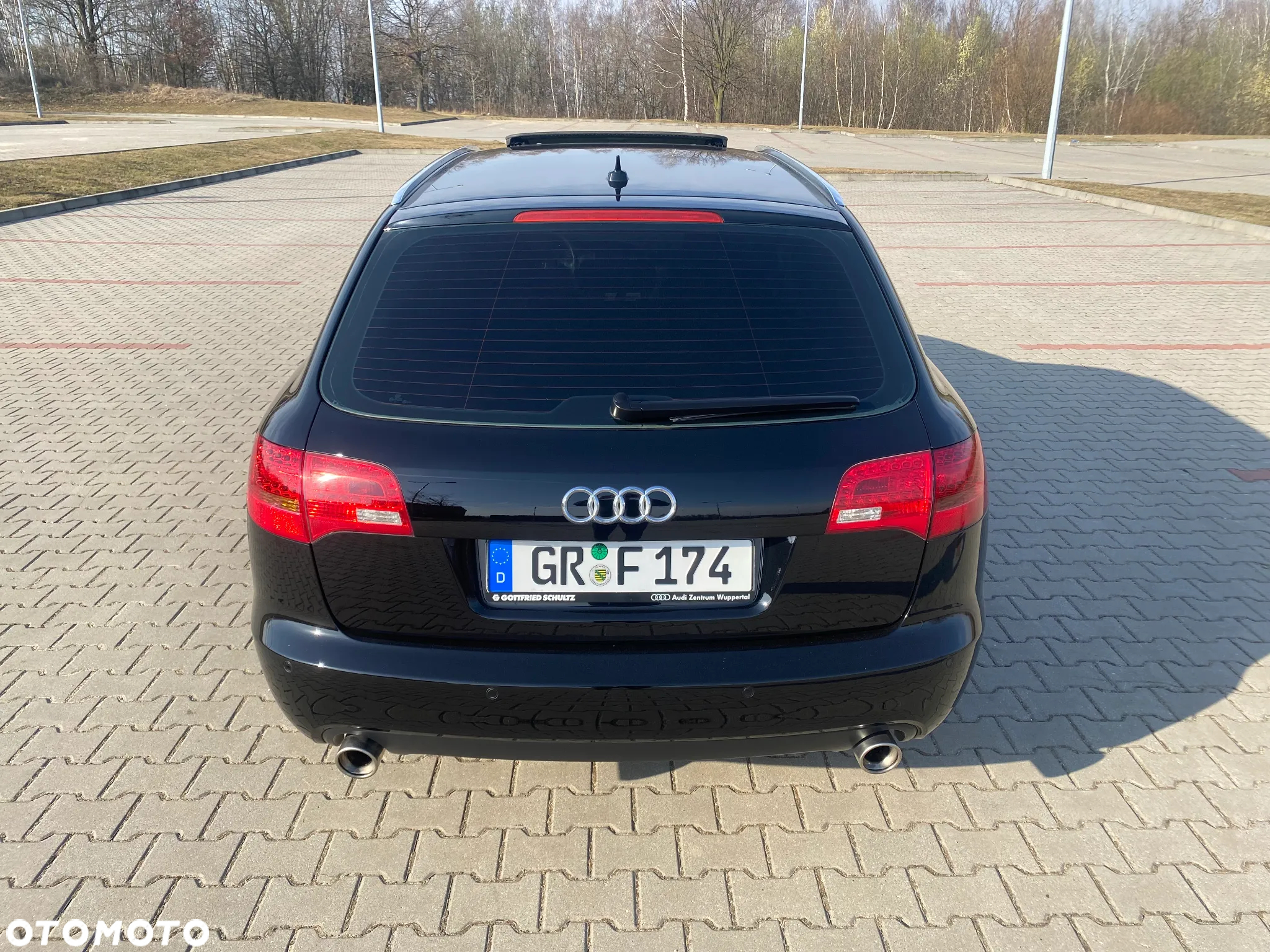 Audi A6 Avant 2.4 - 8