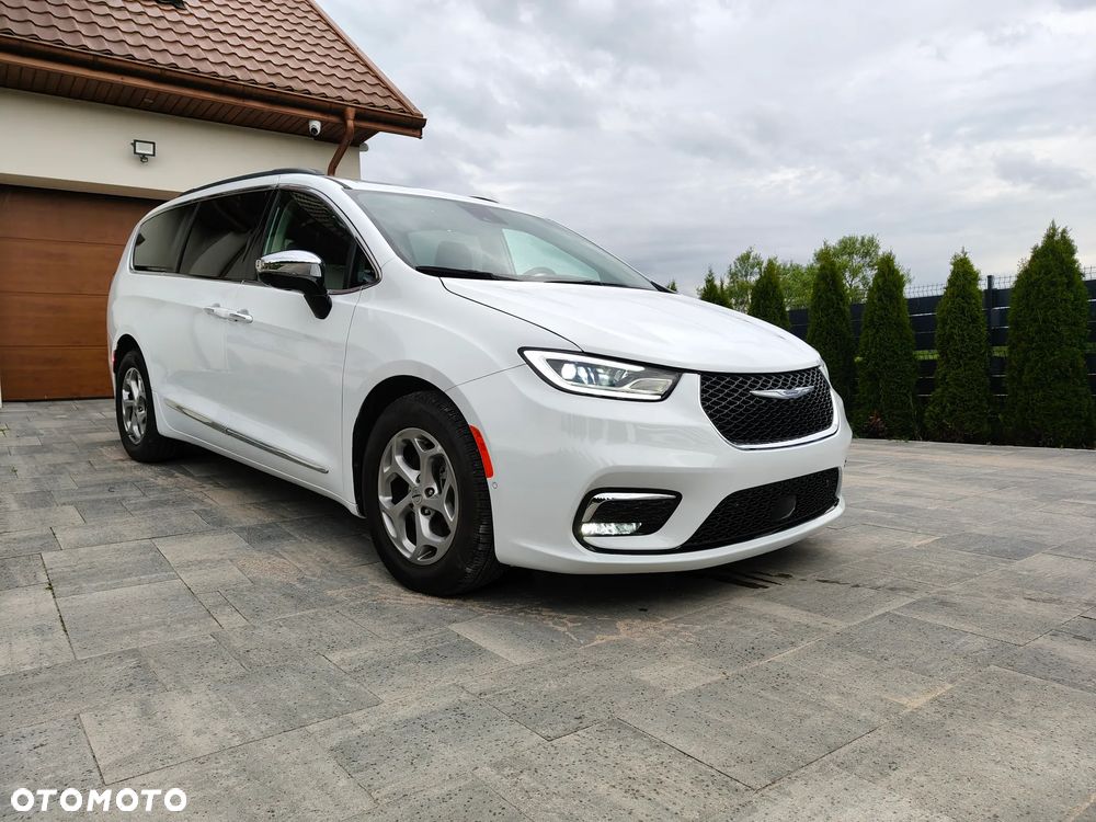 Chrysler Pacifica - 17