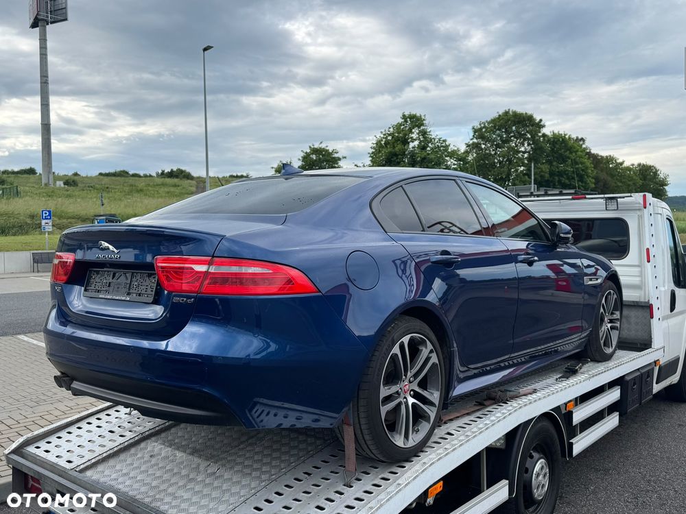 Jaguar XE 20d R-Sport - 21
