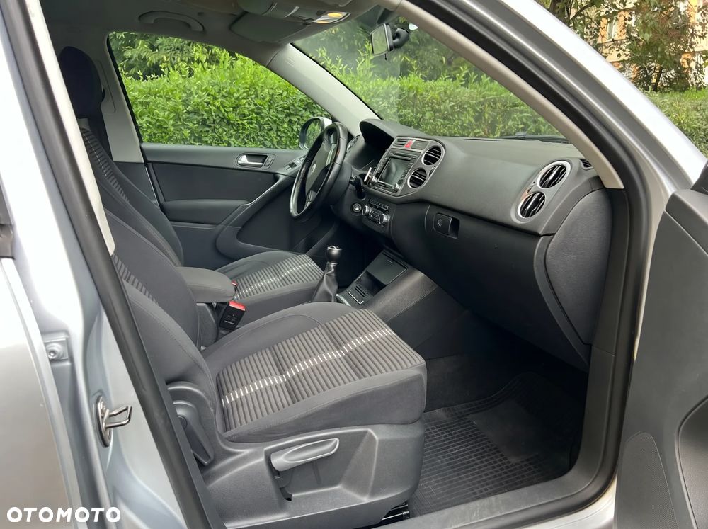 Volkswagen Tiguan - 10