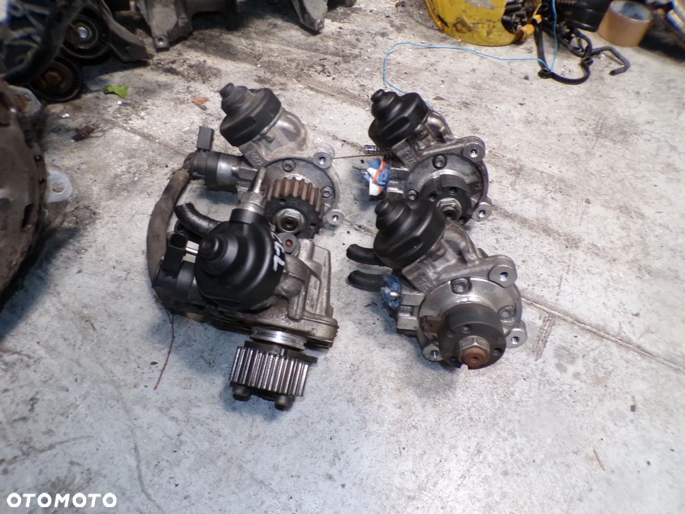 Pompa Paliwa Audi A6 A4 Q5 VW T6 Passat 2.0 TDI - 1